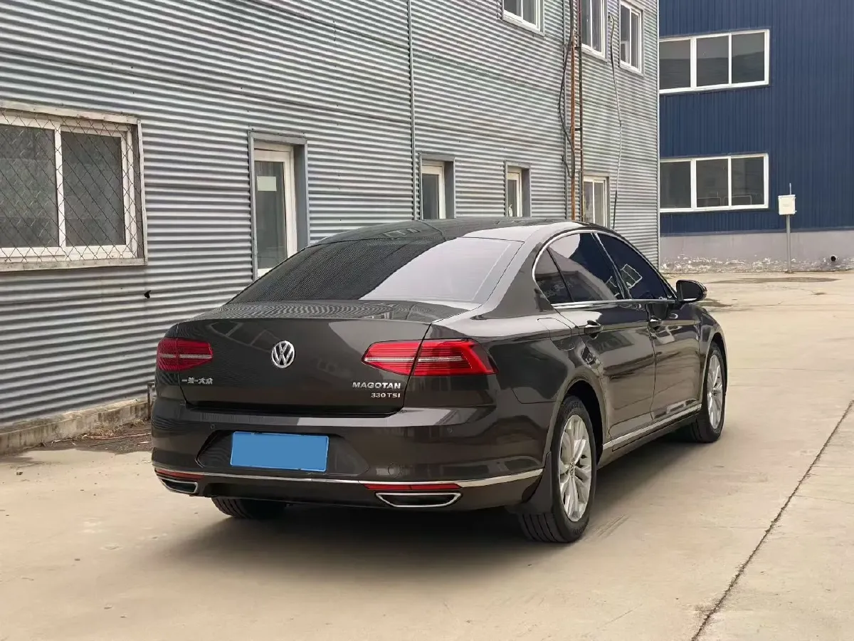 2018 Volkswagen Magotan 1.8T 180HP L4 7DCT,autocango,china used car exporter,china ev exporter,chinese used car exporter,chinese used ev exporter