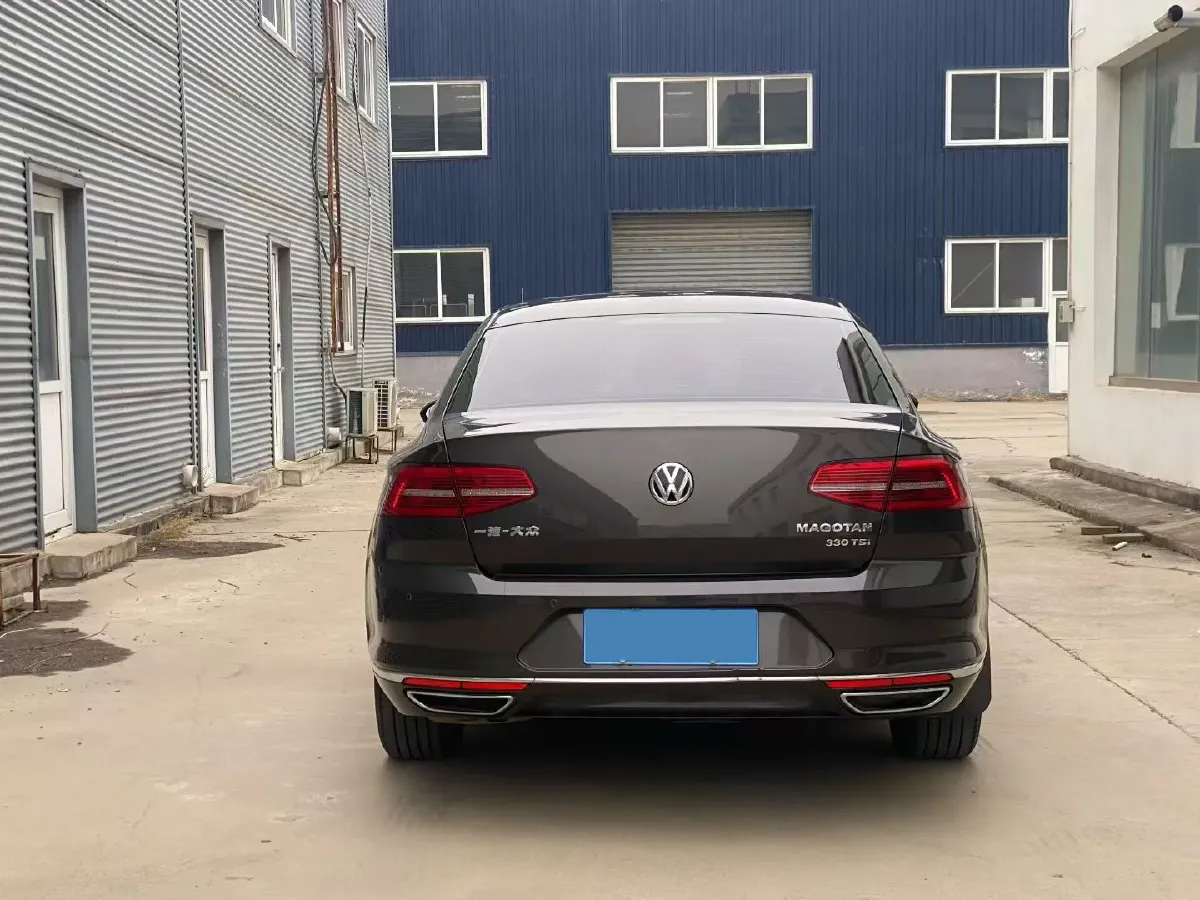 2018 Volkswagen Magotan 1.8T 180HP L4 7DCT,autocango,china used car exporter,china ev exporter,chinese used car exporter,chinese used ev exporter