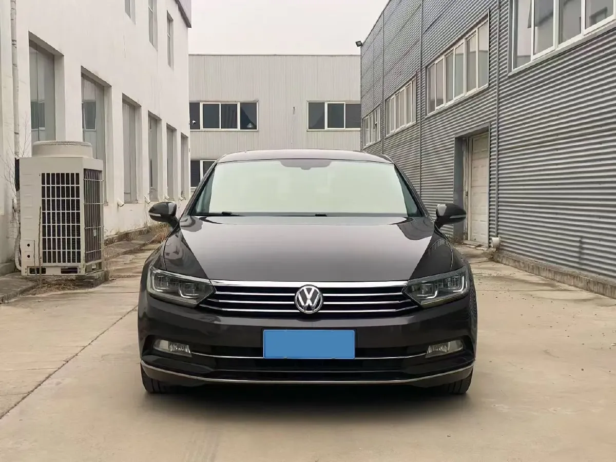 2018 Volkswagen Magotan 1.8T 180HP L4 7DCT,autocango,china used car exporter,china ev exporter,chinese used car exporter,chinese used ev exporter