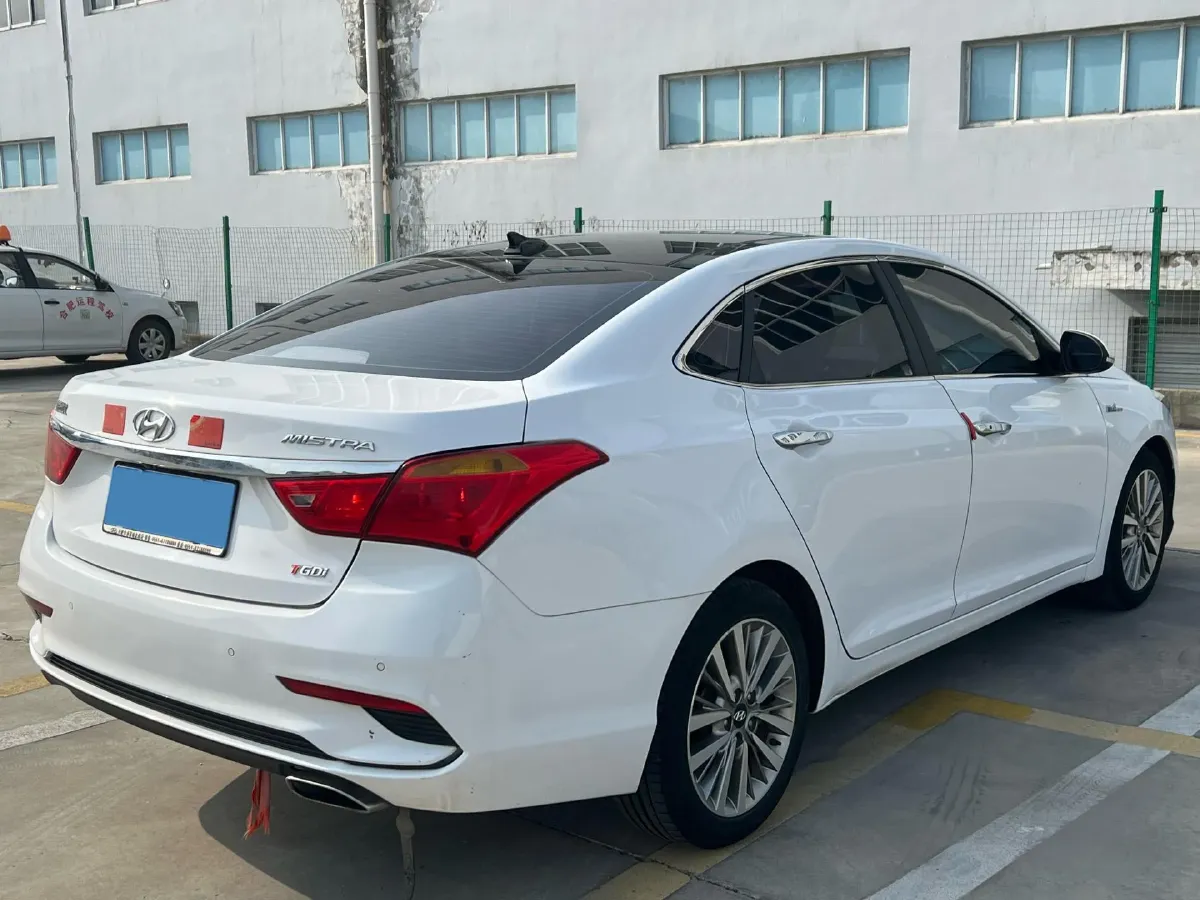 2017 Hyundai Mistra 1.6T 175HP L4 7DCT,autocango,china used car exporter,china ev exporter,chinese used car exporter,chinese used ev exporter