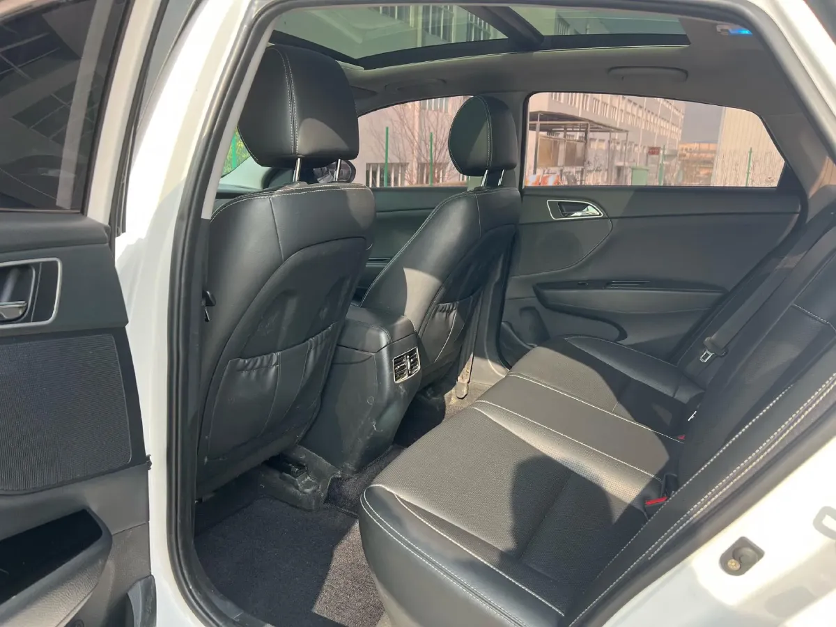 2017 Hyundai Mistra 1.6T 175HP L4 7DCT,autocango,china used car exporter,china ev exporter,chinese used car exporter,chinese used ev exporter