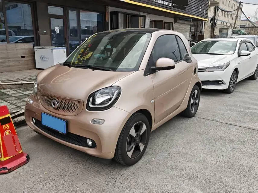 2018 Smart smart fortwo 1.0L 71HP L3 6DCT,autocango,china used car exporter,china ev exporter,chinese used car exporter,chinese used ev exporter