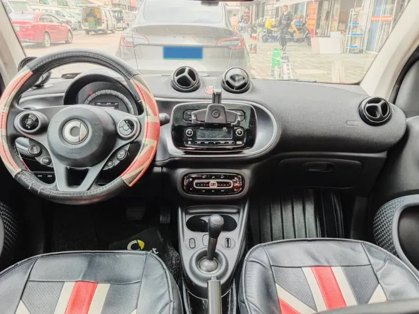 2018 Smart smart fortwo 1.0L 71HP L3 6DCT,autocango,china used car exporter,china ev exporter,chinese used car exporter,chinese used ev exporter