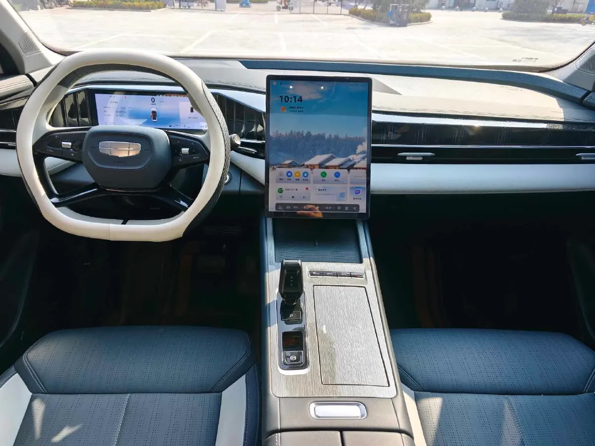 2024 Geely StarRay 1.5T 181HP L4 7DCT,autocango,china used car exporter,china ev exporter,chinese used car exporter,chinese used ev exporter