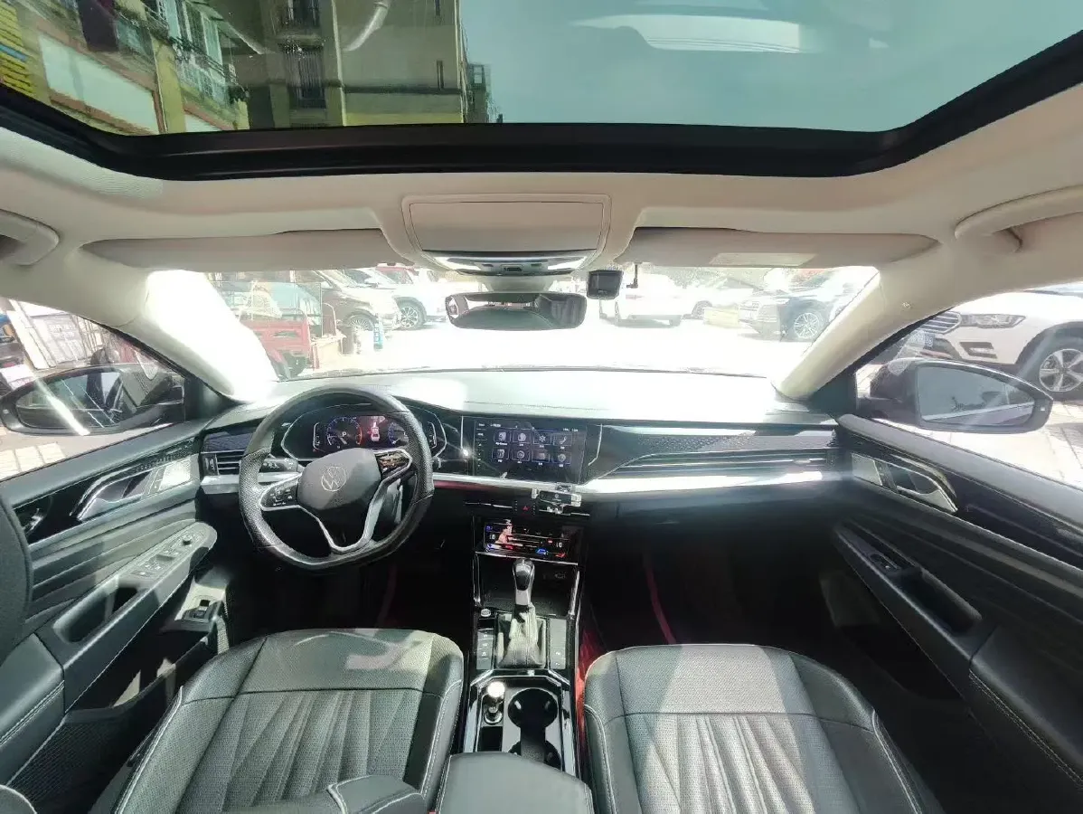 2021 Volkswagen Passat 2.0T 186HP L4 7DCT,autocango,china used car exporter,china ev exporter,chinese used car exporter,chinese used ev exporter