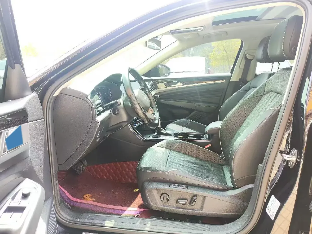 2021 Volkswagen Passat 2.0T 186HP L4 7DCT,autocango,china used car exporter,china ev exporter,chinese used car exporter,chinese used ev exporter