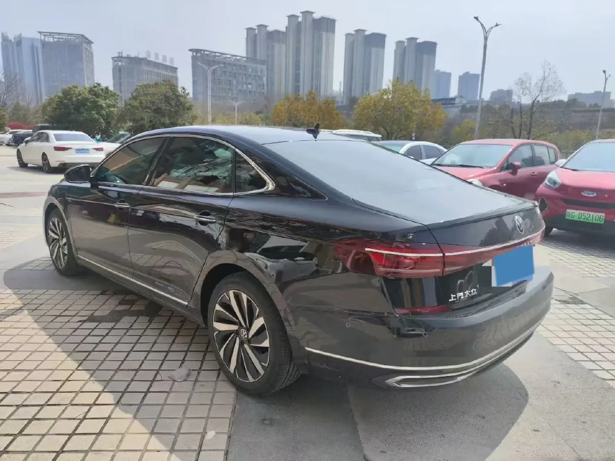 2021 Volkswagen Passat 2.0T 186HP L4 7DCT,autocango,china used car exporter,china ev exporter,chinese used car exporter,chinese used ev exporter