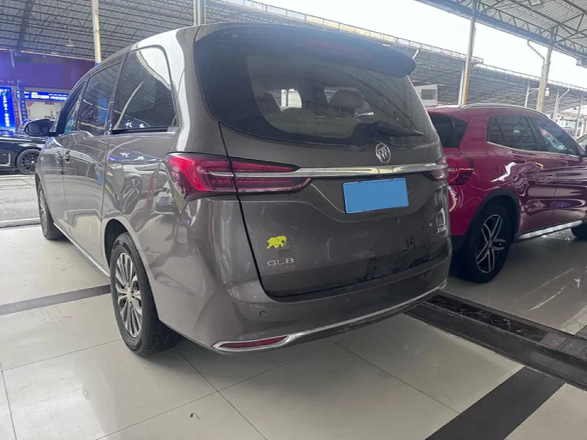 2023 Buick GL8 2.0T 237HP L4 9AT,autocango,china used car exporter,china ev exporter,chinese used car exporter,chinese used ev exporter