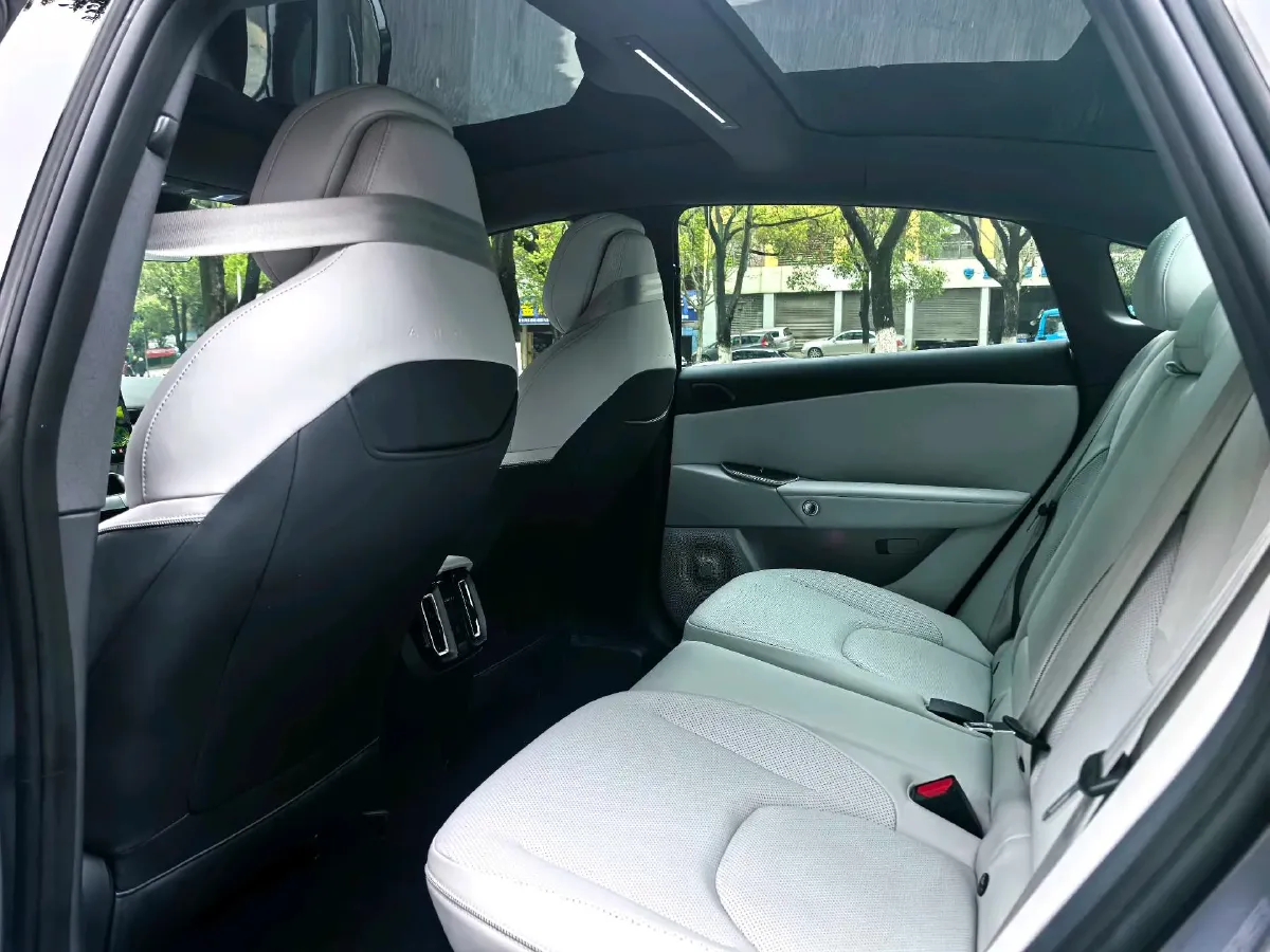 2025 ARCFOX αS5 BEV,autocango,china used car exporter,china ev exporter,chinese used car exporter,chinese used ev exporter