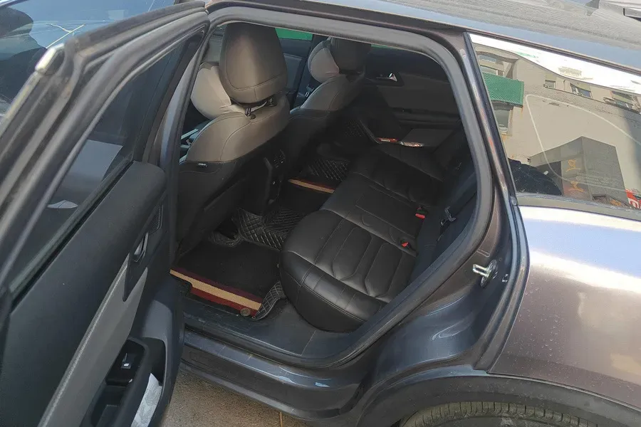 2021 Citroen C5 X 1.6T 175HP L4 8AT,autocango,china used car exporter,china ev exporter,chinese used car exporter,chinese used ev exporter