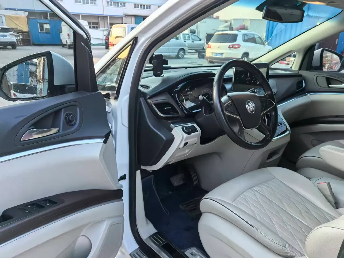 2021 Buick GL8 2.0T 237HP L4 9AT,autocango,china used car exporter,china ev exporter,chinese used car exporter,chinese used ev exporter