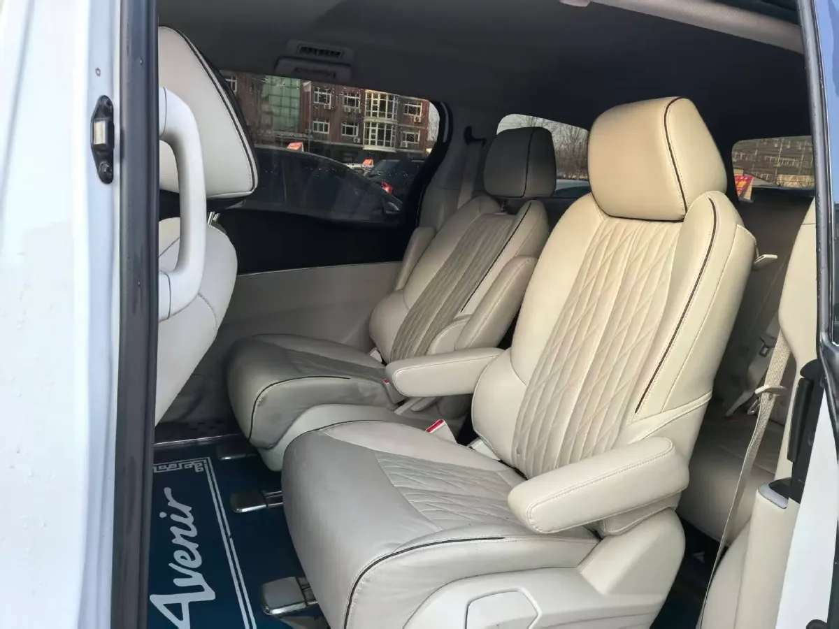 2021 Buick GL8 2.0T 237HP L4 9AT,autocango,china used car exporter,china ev exporter,chinese used car exporter,chinese used ev exporter