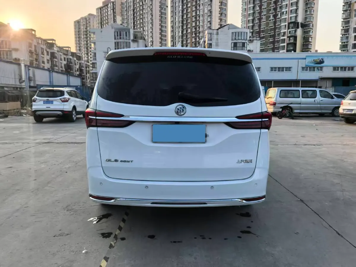 2021 Buick GL8 2.0T 237HP L4 9AT,autocango,china used car exporter,china ev exporter,chinese used car exporter,chinese used ev exporter
