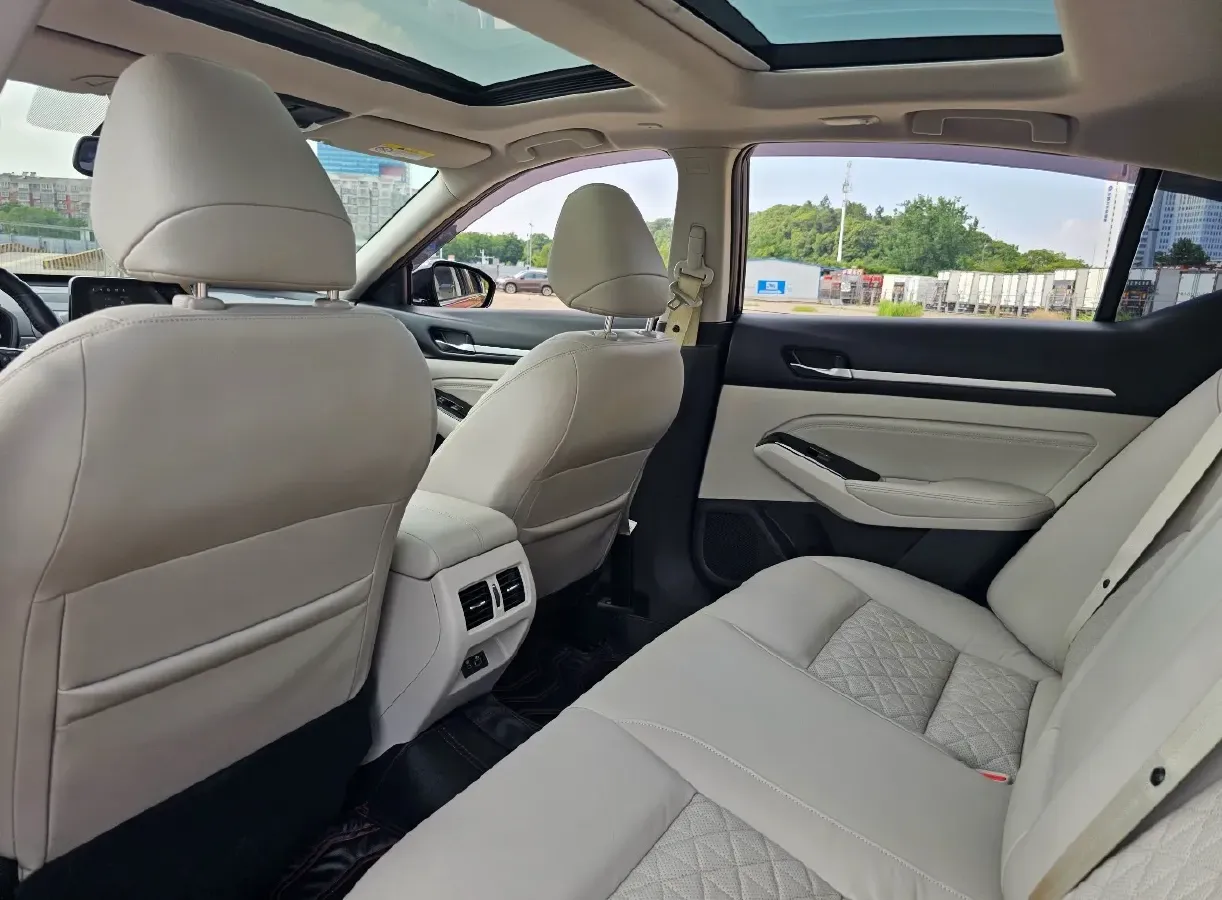 2020 Nissan Teana 2.0T 252HP L4 CVT,autocango,china used car exporter,china ev exporter,chinese used car exporter,chinese used ev exporter