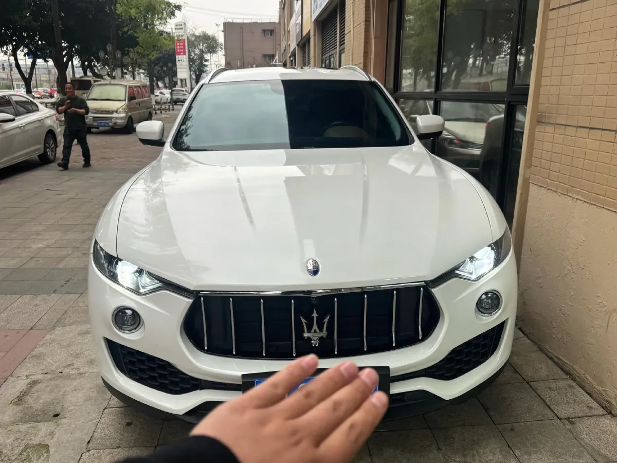 2018 Maserati Levante 3.0T 350HP V6 8AT,autocango,china used car exporter,china ev exporter,chinese used car exporter,chinese used ev exporter