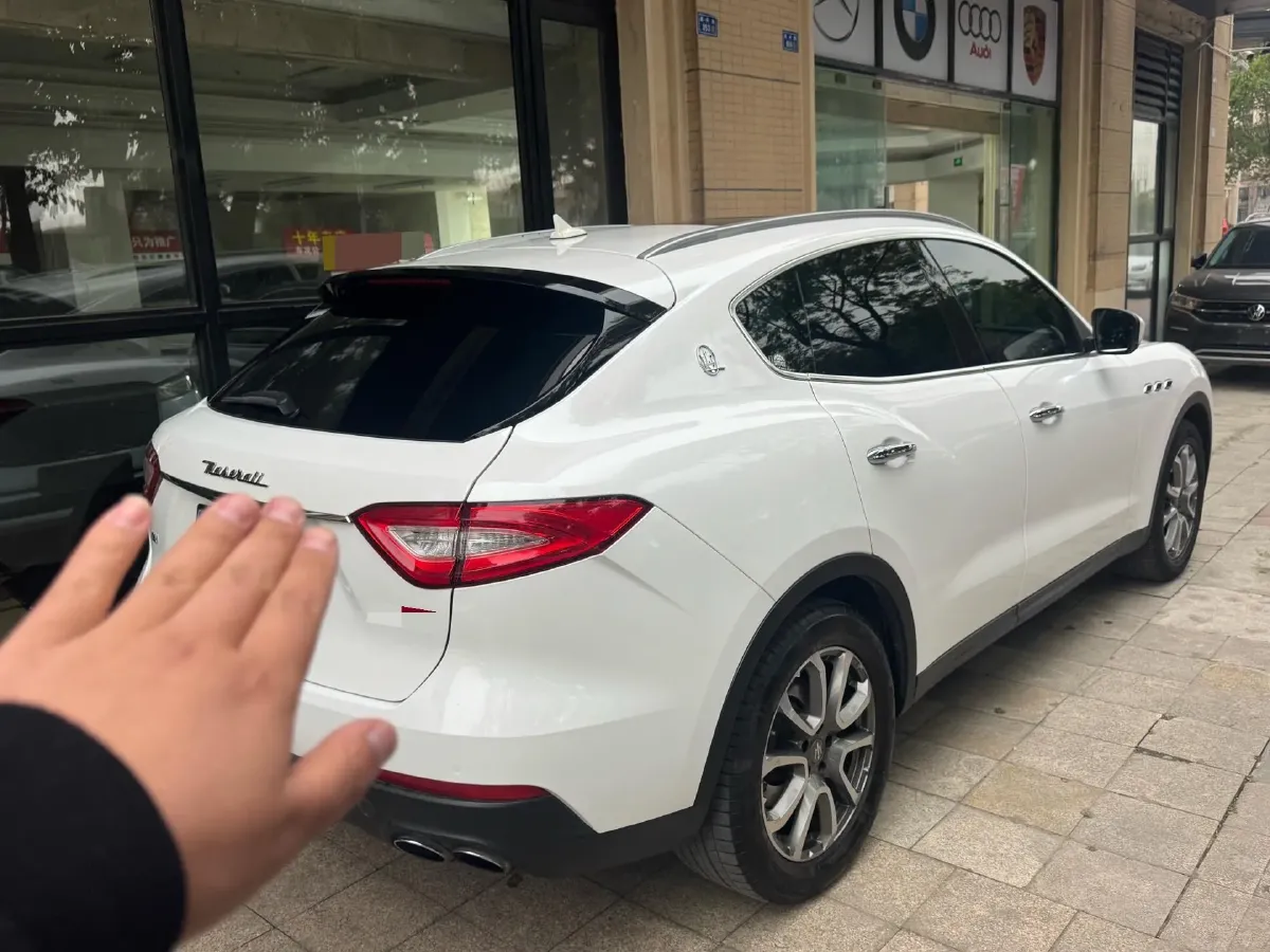 2018 Maserati Levante 3.0T 350HP V6 8AT,autocango,china used car exporter,china ev exporter,chinese used car exporter,chinese used ev exporter