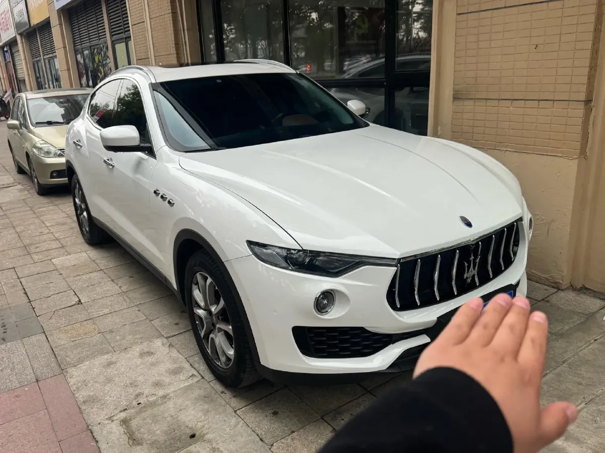 2018 Maserati Levante 3.0T 350HP V6 8AT,autocango,china used car exporter,china ev exporter,chinese used car exporter,chinese used ev exporter