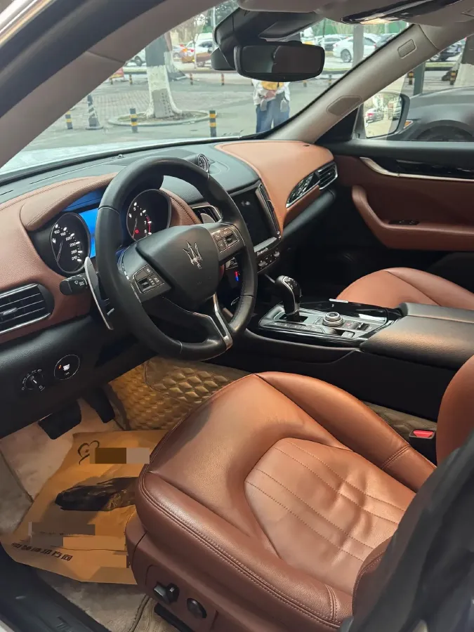 2018 Maserati Levante 3.0T 350HP V6 8AT,autocango,china used car exporter,china ev exporter,chinese used car exporter,chinese used ev exporter