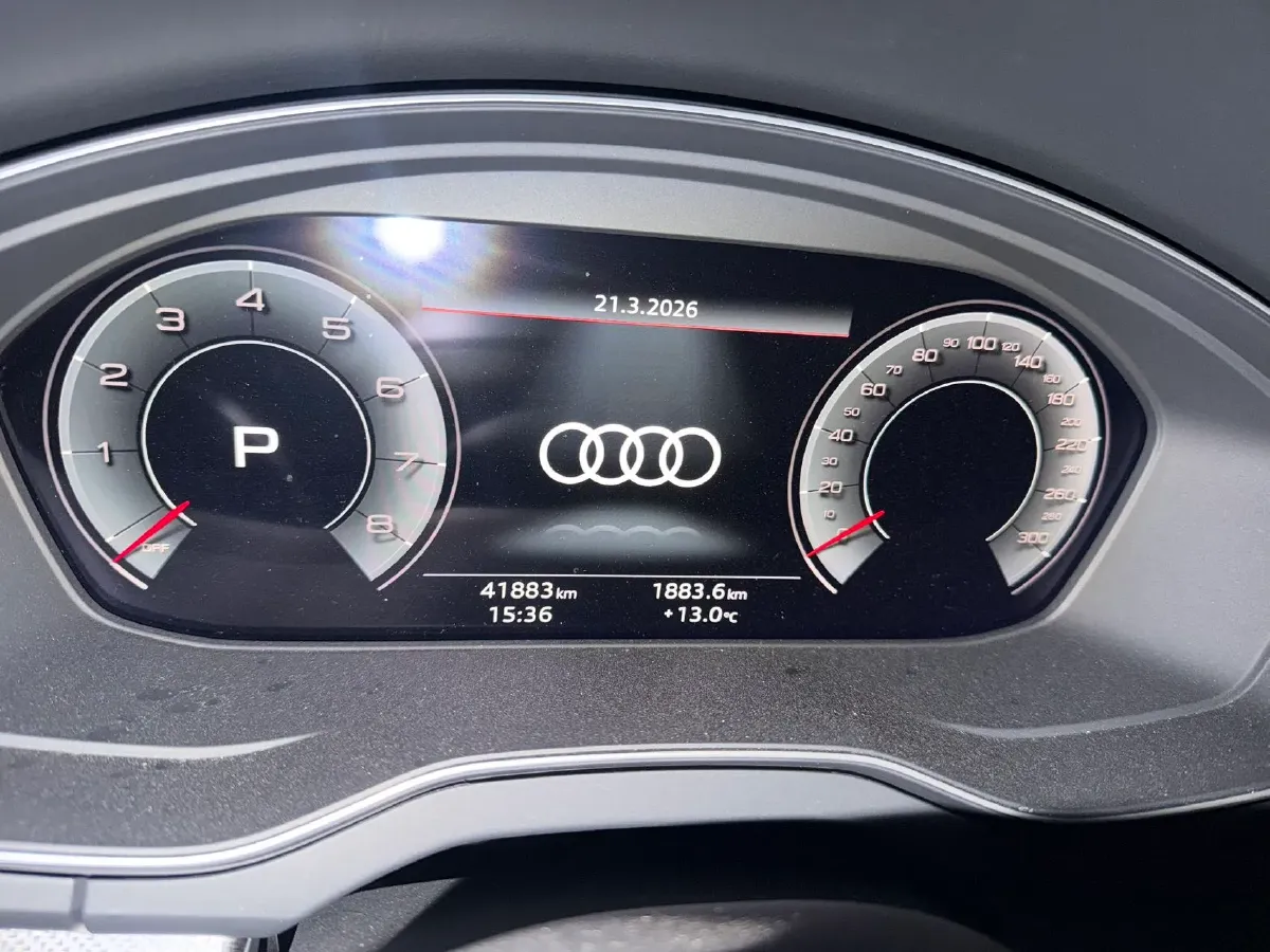 2022 Audi Q5L 2.0T 190HP L4 7DCT,autocango,china used car exporter,china ev exporter,chinese used car exporter,chinese used ev exporter