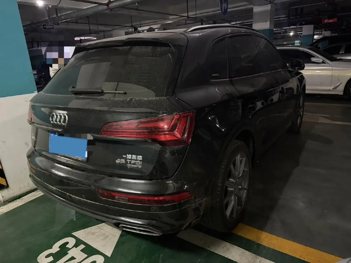 2022 Audi Q5L 2.0T 190HP L4 7DCT,autocango,china used car exporter,china ev exporter,chinese used car exporter,chinese used ev exporter