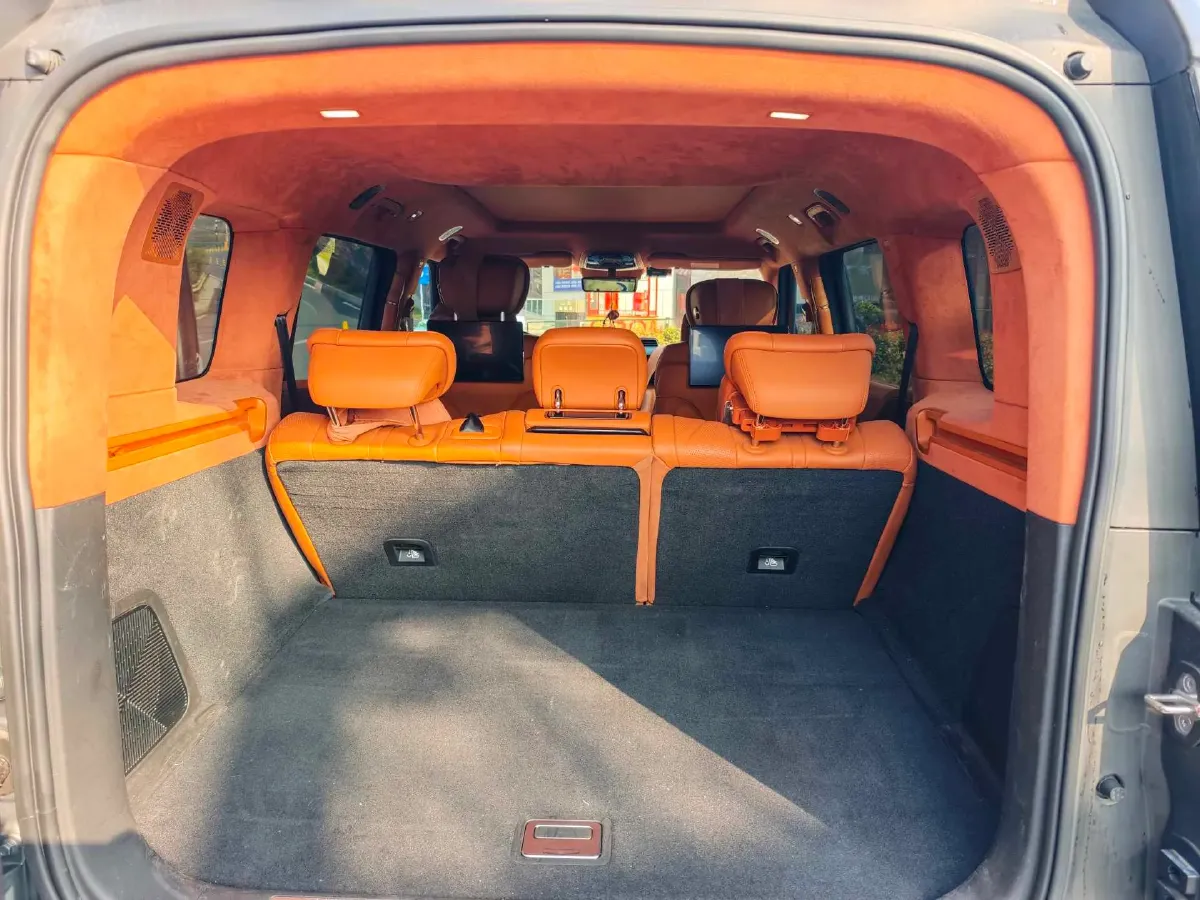 2023 YangWang U8 2.0T 272HP L4 REEV 49.05KWH,autocango,china used car exporter,china ev exporter,chinese used car exporter,chinese used ev exporter