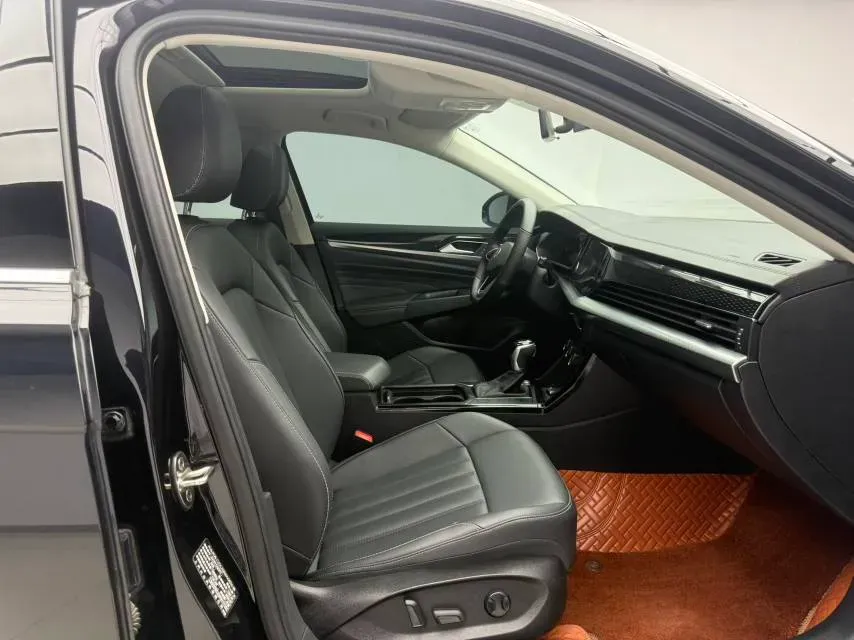 2024 Volkswagen Passat 1.4T 150HP L4 7DCT,autocango,china used car exporter,china ev exporter,chinese used car exporter,chinese used ev exporter