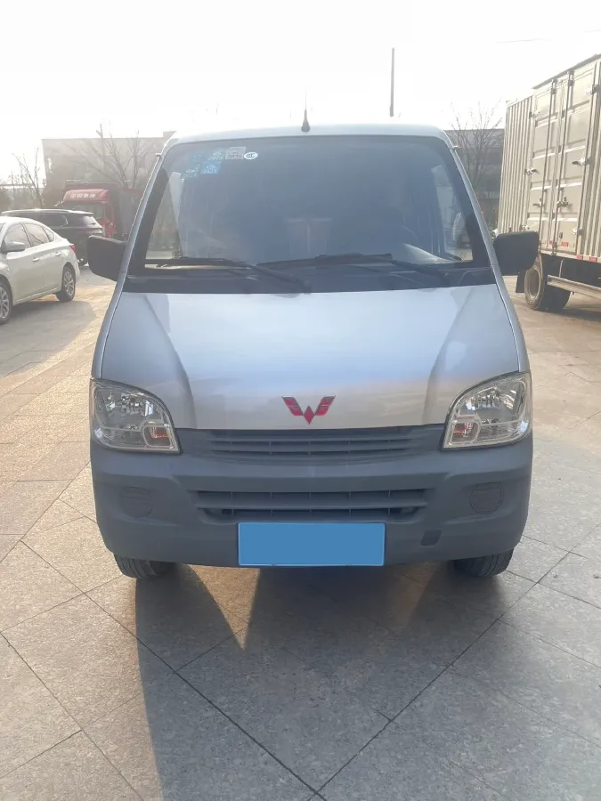 2020 WuLing ZhiGuang 1.2L 76HP L4 5MT,autocango,china used car exporter,china ev exporter,chinese used car exporter,chinese used ev exporter