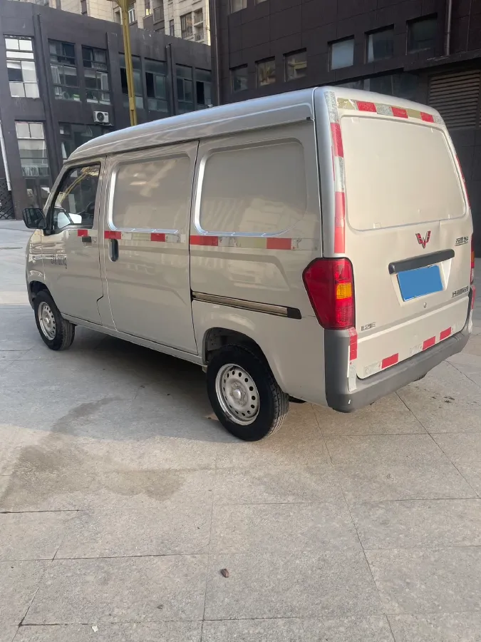 2020 WuLing ZhiGuang 1.2L 76HP L4 5MT,autocango,china used car exporter,china ev exporter,chinese used car exporter,chinese used ev exporter