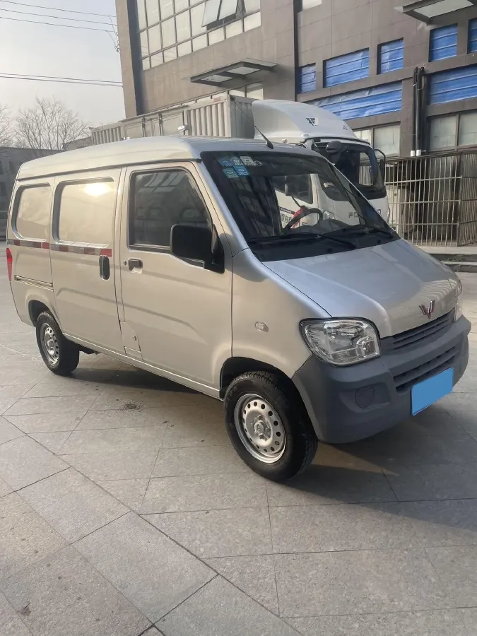 2020 WuLing ZhiGuang 1.2L 76HP L4 5MT,autocango,china used car exporter,china ev exporter,chinese used car exporter,chinese used ev exporter