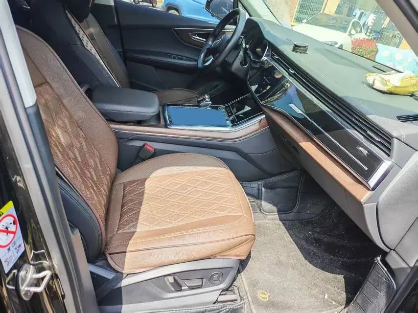 2023 Audi Q7 3.0T 340HP V6 8AT,autocango,china used car exporter,china ev exporter,chinese used car exporter,chinese used ev exporter