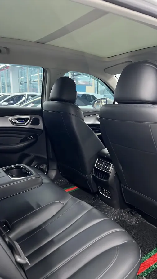 2021 Roewe RX5 MAX 1.5T 173HP L4 6AT,autocango,china used car exporter,china ev exporter,chinese used car exporter,chinese used ev exporter