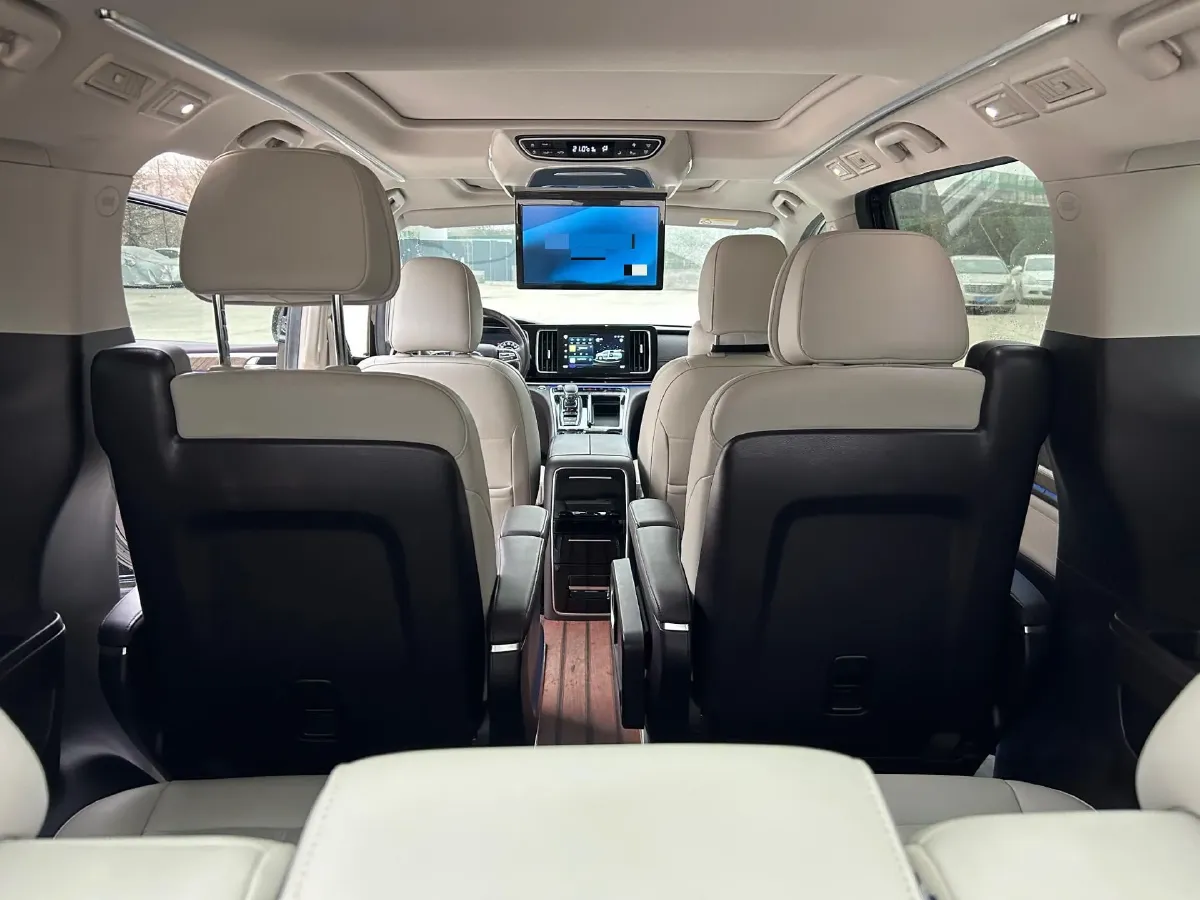 2021 GAC Trumpchi M8 2.0T 252HP L4 8AT,autocango,china used car exporter,china ev exporter,chinese used car exporter,chinese used ev exporter