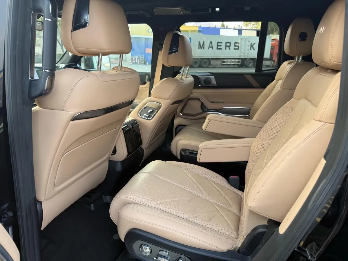 2025 FangChengBao Bao 8 2.0T 245HP L4 E-CVT PHEV 36.8KWH,autocango,china used car exporter,china ev exporter,chinese used car exporter,chinese used ev exporter