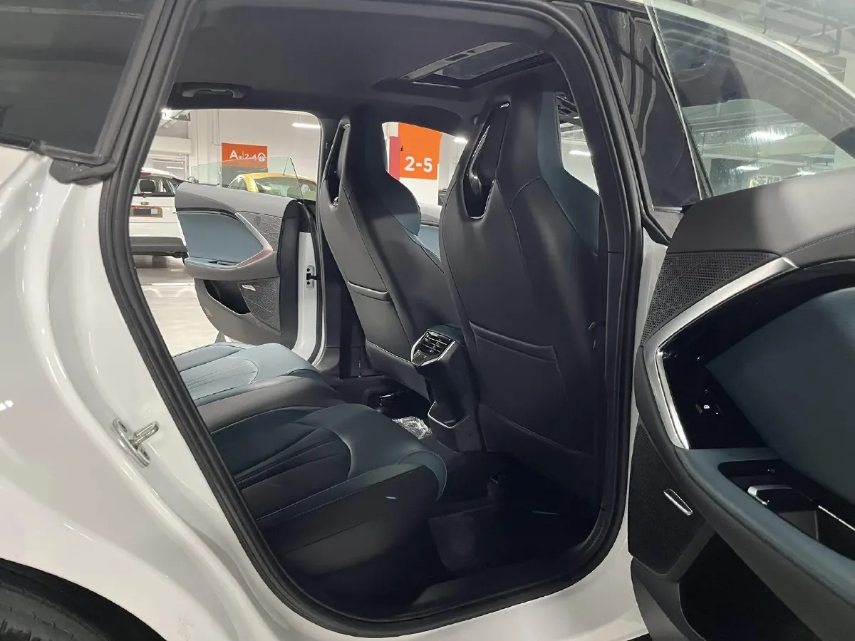 2023 MG 7 1.5T 188HP L4 7DCT,autocango,china used car exporter,china ev exporter,chinese used car exporter,chinese used ev exporter