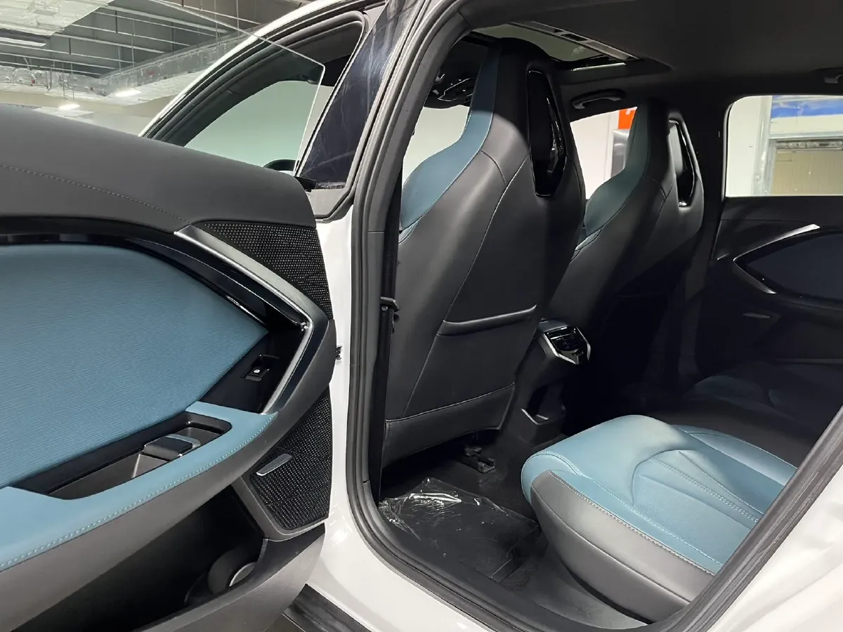 2023 MG 7 1.5T 188HP L4 7DCT,autocango,china used car exporter,china ev exporter,chinese used car exporter,chinese used ev exporter