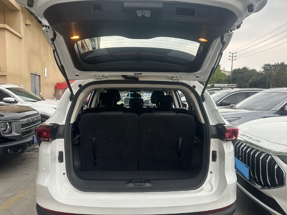 2021 Jetour X70 Plus 1.5T 156HP L4 6MT,autocango,china used car exporter,china ev exporter,chinese used car exporter,chinese used ev exporter
