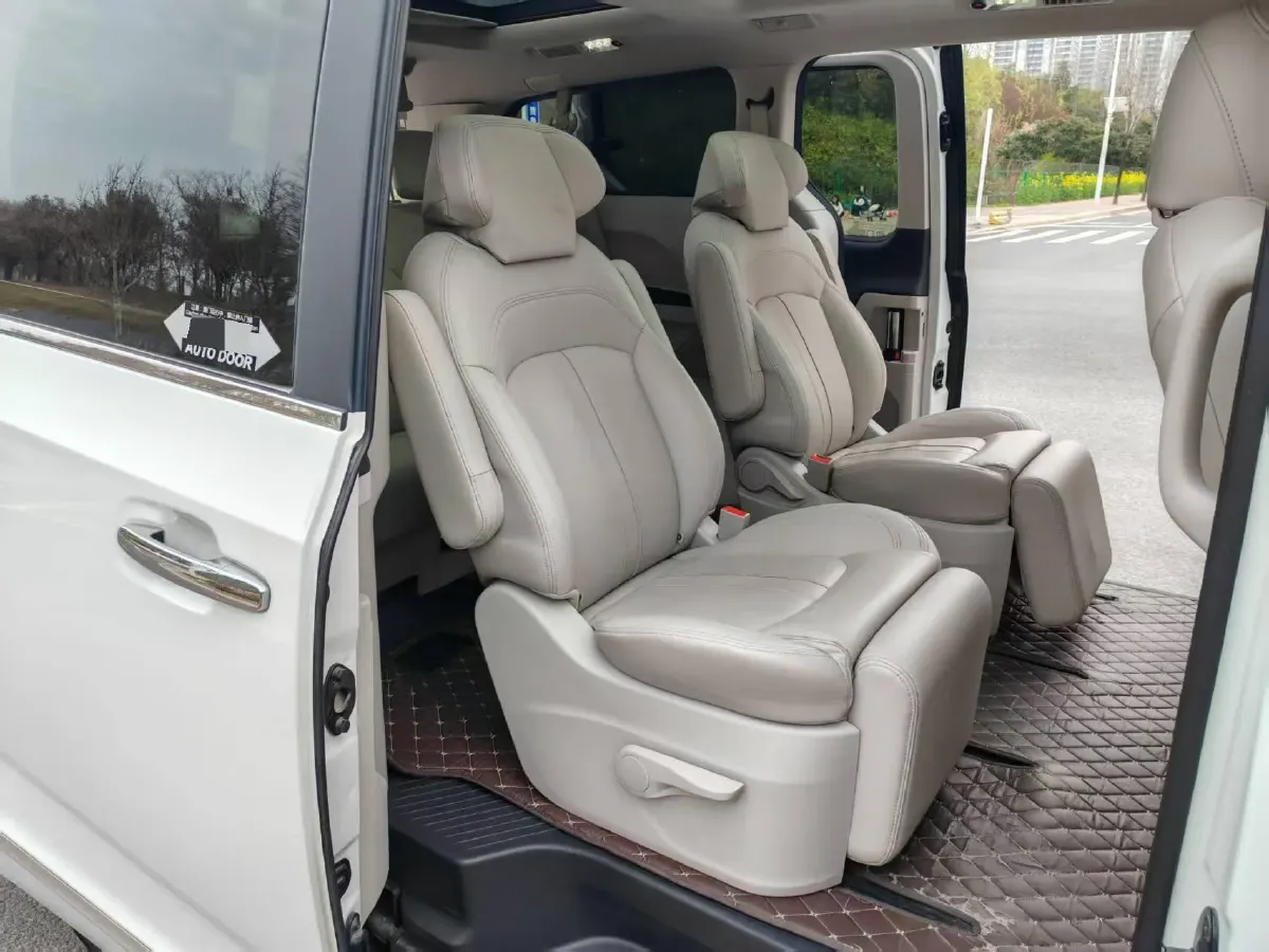 2018 MAXUS G10 2.0T 224HP L4 6AT,autocango,china used car exporter,china ev exporter,chinese used car exporter,chinese used ev exporter