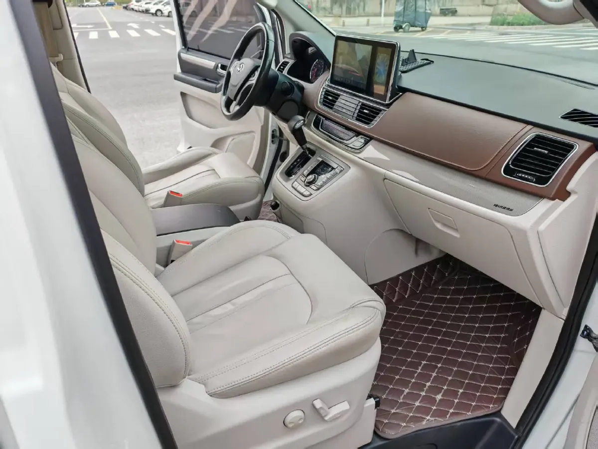 2018 MAXUS G10 2.0T 224HP L4 6AT,autocango,china used car exporter,china ev exporter,chinese used car exporter,chinese used ev exporter