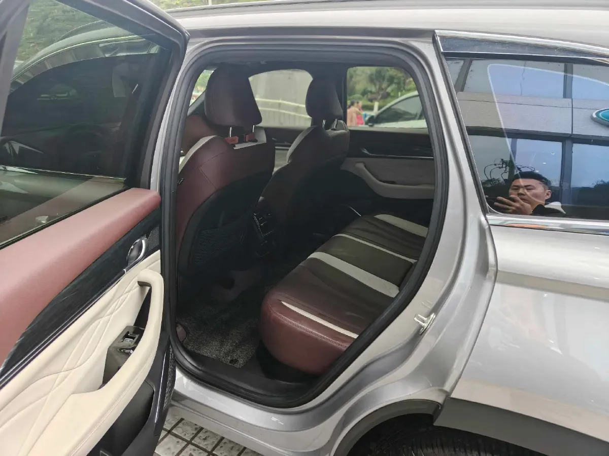 2024 Geely Monjaro 2.0T 238HP L4 8AT,autocango,china used car exporter,china ev exporter,chinese used car exporter,chinese used ev exporter