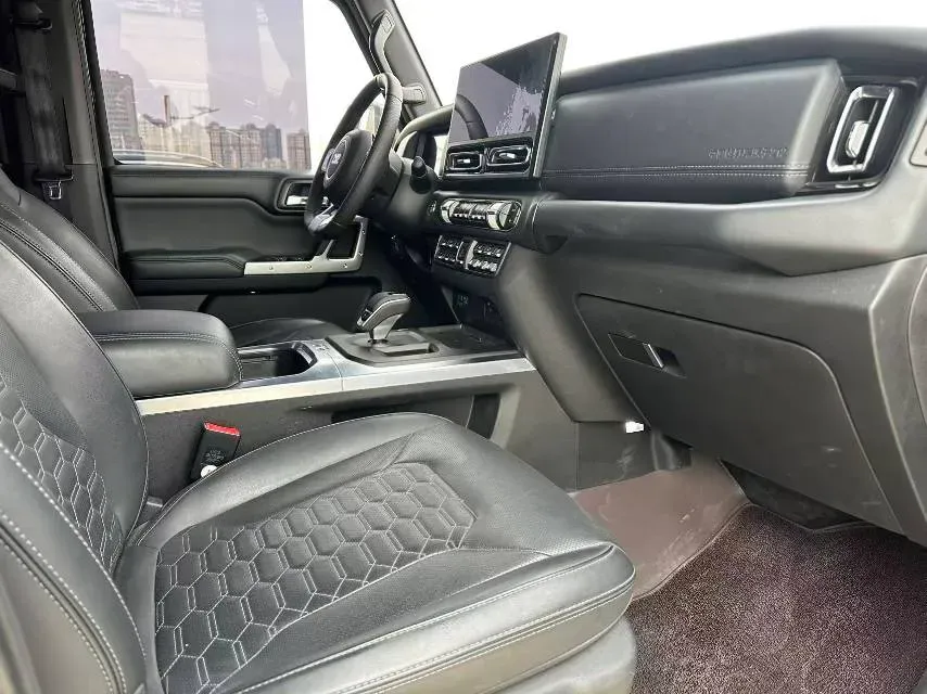 2025 212 212 T01 2.0T 252HP L4 8AT,autocango,china used car exporter,china ev exporter,chinese used car exporter,chinese used ev exporter