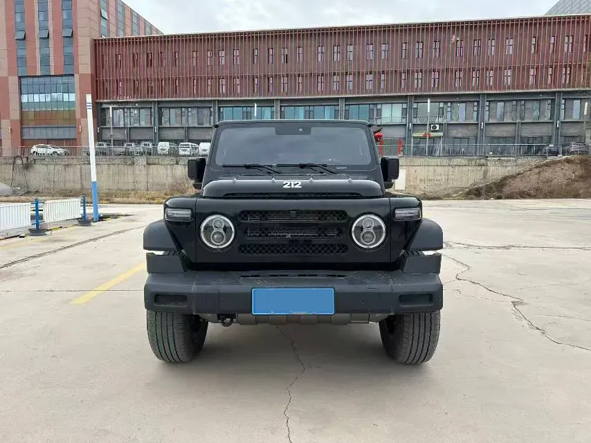 2025 212 212 T01 2.0T 252HP L4 8AT,autocango,china used car exporter,china ev exporter,chinese used car exporter,chinese used ev exporter