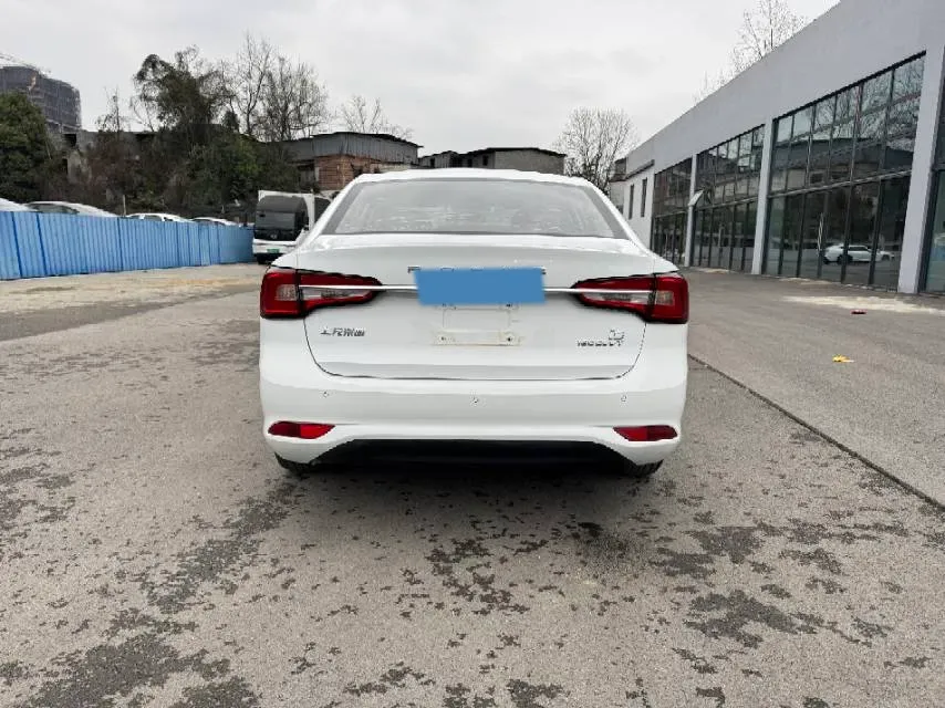 2020 Roewe i5 1.5L 120HP L4 CVT,autocango,china used car exporter,china ev exporter,chinese used car exporter,chinese used ev exporter