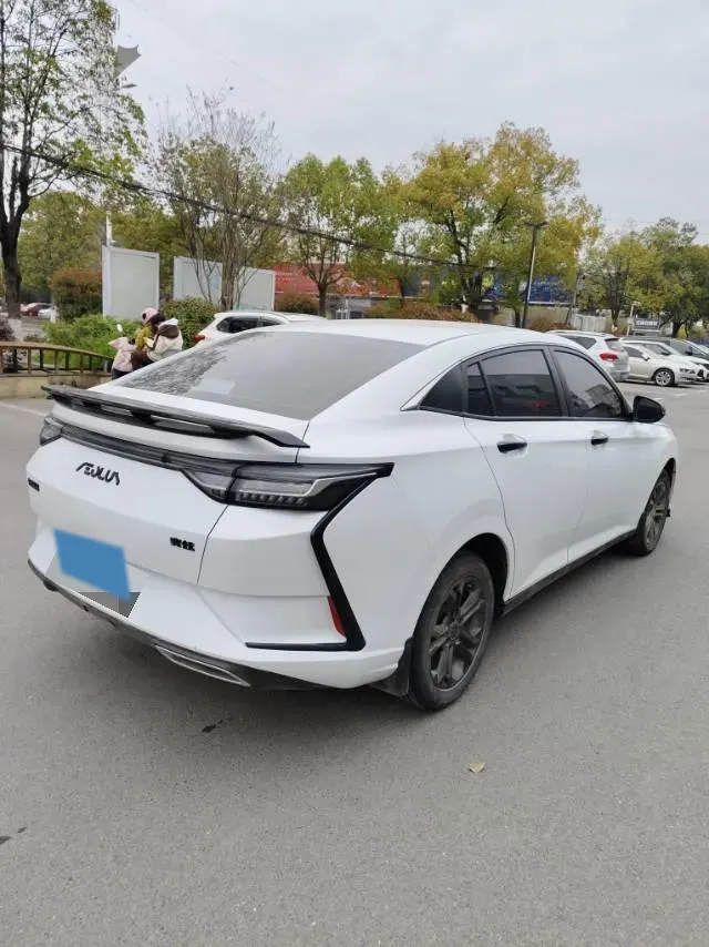 2024 DongFeng Aeolus YiXuan 1.5L 125HP L4 6DCT,autocango,china used car exporter,china ev exporter,chinese used car exporter,chinese used ev exporter