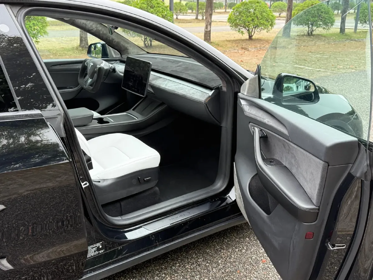 2022 Tesla Model Y BEV 60KWH,autocango,china used car exporter,china ev exporter,chinese used car exporter,chinese used ev exporter