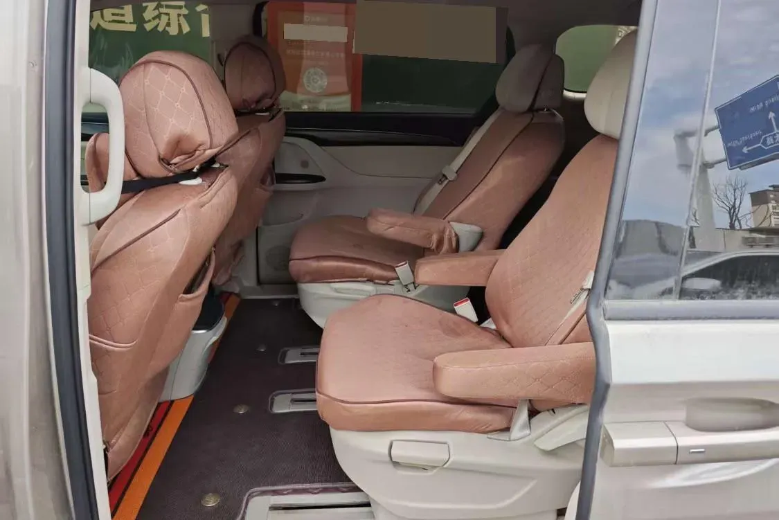 2022 Buick GL8 2.0T 237HP L4 9AT,autocango,china used car exporter,china ev exporter,chinese used car exporter,chinese used ev exporter