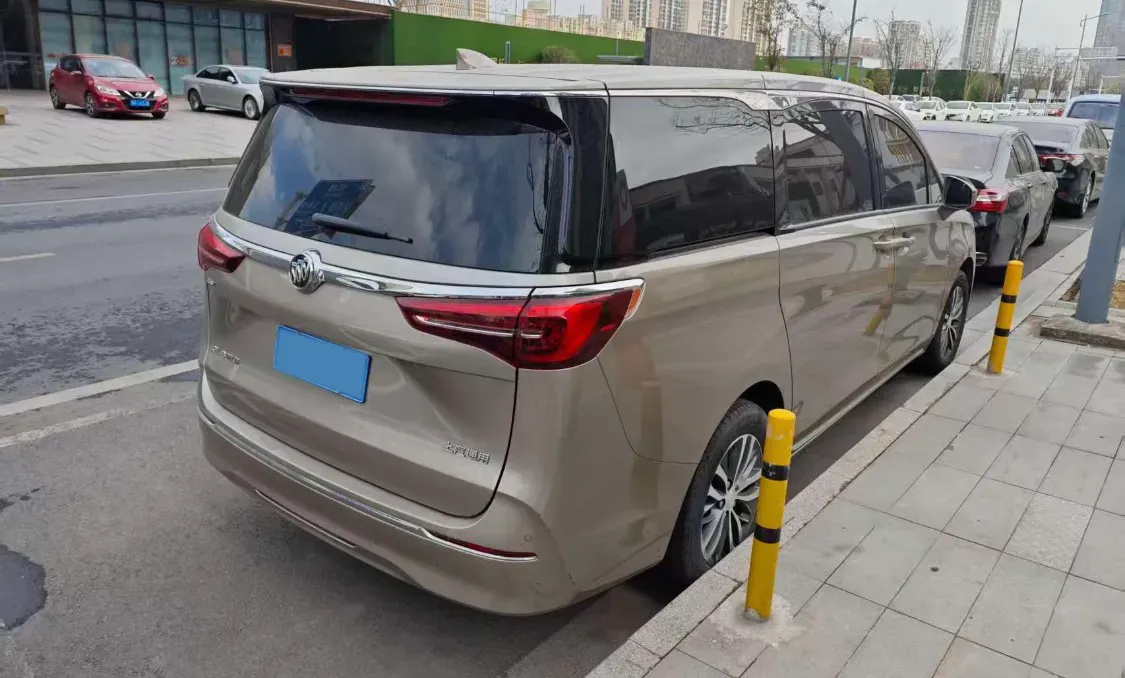 2022 Buick GL8 2.0T 237HP L4 9AT,autocango,china used car exporter,china ev exporter,chinese used car exporter,chinese used ev exporter