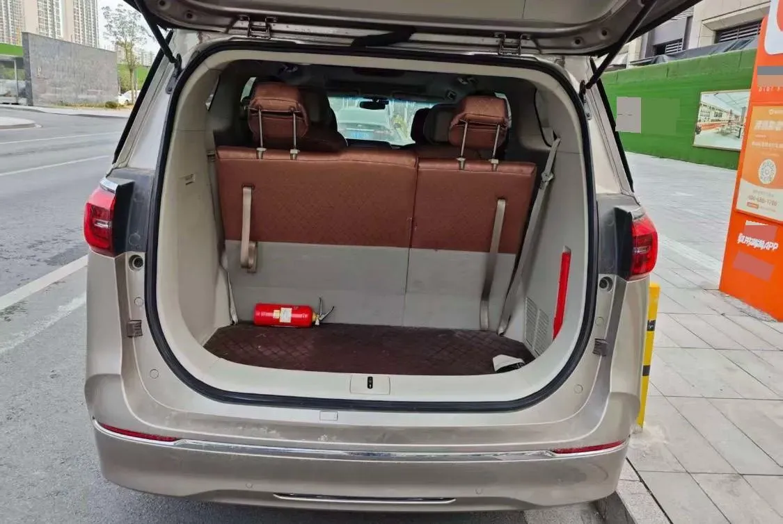 2022 Buick GL8 2.0T 237HP L4 9AT,autocango,china used car exporter,china ev exporter,chinese used car exporter,chinese used ev exporter