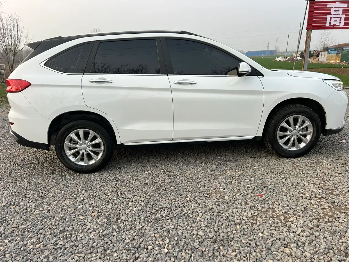 2022 ChangAn Oshan X7 Plus 1.5T 170HP L4 6MT,autocango,china used car exporter,china ev exporter,chinese used car exporter,chinese used ev exporter