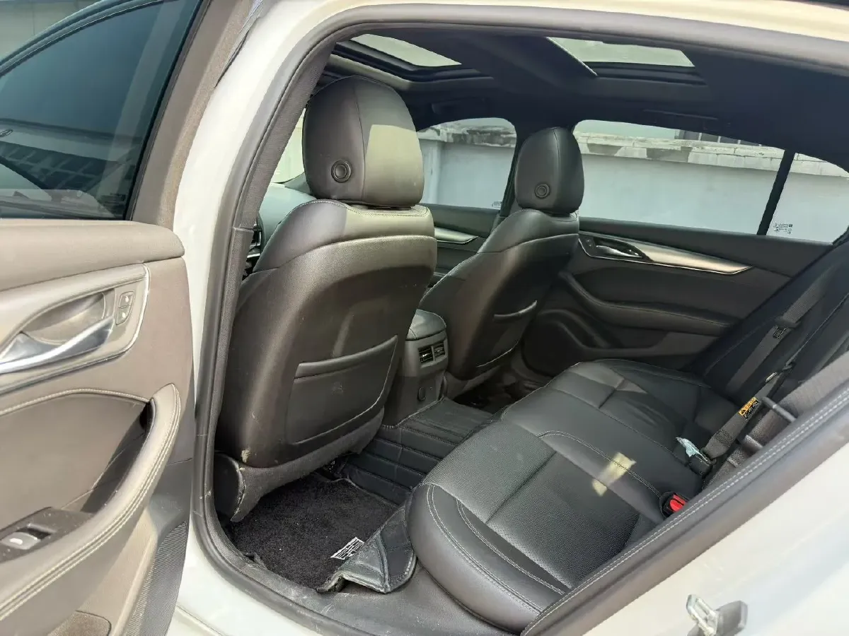 2022 Cadillac CT5 2.0T 237HP L4 10AT,autocango,china used car exporter,china ev exporter,chinese used car exporter,chinese used ev exporter