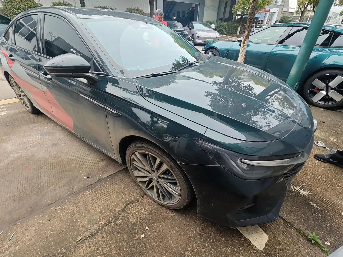 2024 Chery Arrizo 8 2.0T 254HP L4 7DCT,autocango,china used car exporter,china ev exporter,chinese used car exporter,chinese used ev exporter